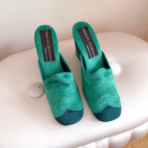 1970s Charles Jourdan Wedge Mules Green Velvet Rare Guy Bourdin Heels - Picture 12 of 14